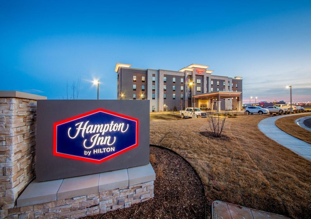 Hampton Inn By Hilton Wichita Northwest Exterior photo